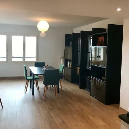 Apartment Parc Avril *